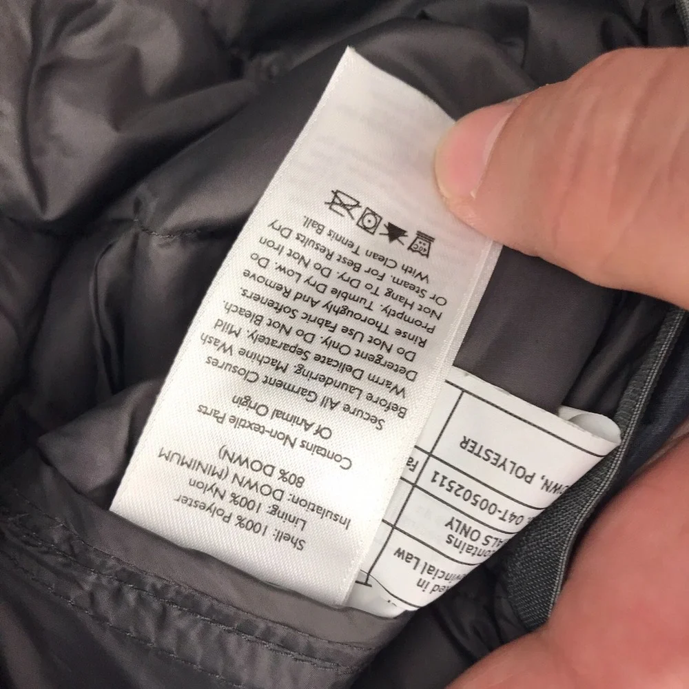 Eddie Bauer Vest Mens M Black/Gray EB650 Down Insulated Lightweight Puffer Coat